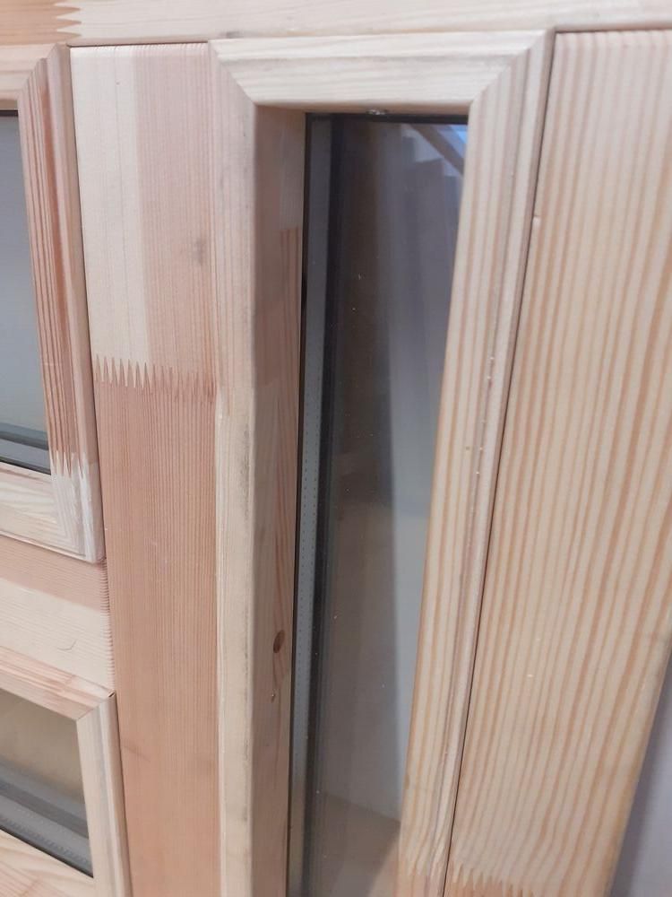 Assemblage bois d’une fenêtre bois-alu